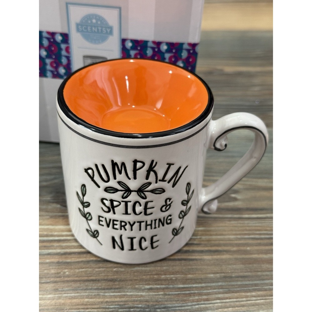 Scentsy "Pumpkin Spice Everything Nice" Mug Style Plug In Wax Warmer NEW NIB